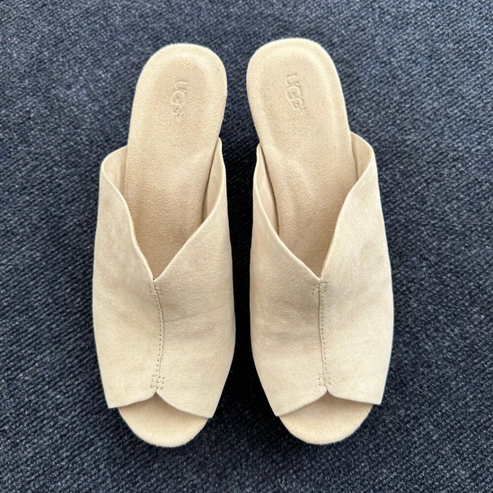 UGG Brand Dominique Suede Sandal White 9 NIB